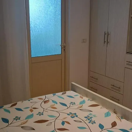 Apartment Near The Shopping Center Etc Fier